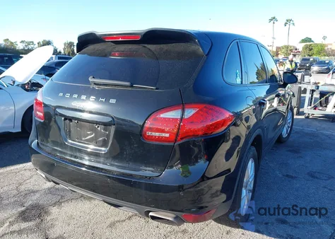 2013 Porsche Cayenne z USA, uszkodzony, nr VIN WP1AA2A29DLA10350